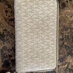 Michael Kors Wallet Photo 2