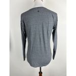 Lululemon  Gray Long Sleeve Athletic Top Thumbholes V Neck Women's Photo 8