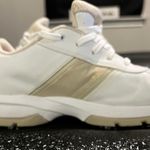 Nike Womens sz8  Sport Performance Spiked Golf Shoes Photo 1