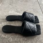 Bottega Veneta  Lido Leather Flat Slides in Black, Size 42 -Like New Retail 1,250 Photo 6