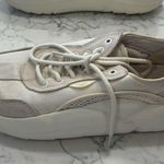 UGG  LA Cloud Low Top Cream Sneaker Shoe Size 10 Photo 3