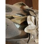 Born concept Women’s  BOC Size 10 Gold Leather Flower Straw Wedge Thong Sandals Photo 3