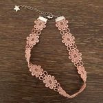Barbie necklace New Flowerbomb choker Blush Choker Photo 0