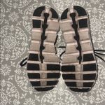 On Cloud Running Women's Black Athletic Shoes Size 8 Photo 5