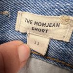 Madewell  The Mom Jean Short High Rise Distressed Light Denim Wash Size 31 Photo 2