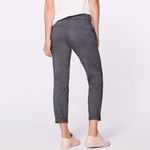 Lululemon  On The Fly Pant 28" Heathered Gray Black Pull On Size 6 Photo 1