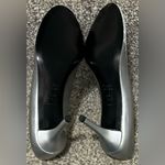 Stuart Weitzman NEW Chantelle Aluminum Chantelle Lace Peep Toe Heels/Pum… Photo 6