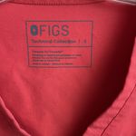 FIGS Women’s Coral Casma Three-Pocket V Neck Scrub Top - Size Small Photo 1