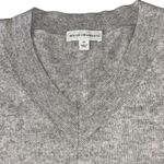 WHITE + WARREN
Women's Essential Cashmere V Photo 5