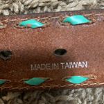 Nocona Belt Co. woman XL tooled 100% genuine leather 1 1/2 “ triple snap Brown Photo 4