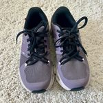 on cloud shoes Photo 1