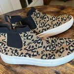 Cushionare CUSHIONAIRE | ladies Ruby pull on fashion sneakers. Size: 7M Photo 0