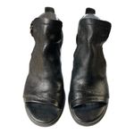 OTBT  Metaphor” Block Heel Sandal. Black. 100% Leather. Size 9M Photo 3