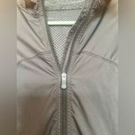Lululemon - Run Featherweight Hybrid Running Jacket Photo 1