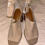 1. State heels Photo 0