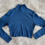 The Limited  Blue Ribbed Knit Cropped Long Sleeve Top / size medium Photo 0
