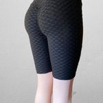 Scrunched up butt lifting leggings TikTok yoga shorts Black Photo 0