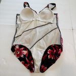 MiracleSuit Red Floral Ruched Soft Cup One Piece Swimsuit Size 10 Slimming Photo 6