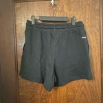 Allbirds NWT  Women's R&R Sweat Short Natural Black Size L Photo 2