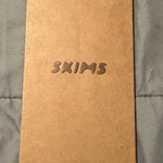 SKIMS  socks  Photo 0