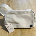 Lululemon Mini Everywhere Belt Bag White Photo 0