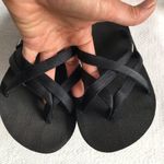 Teva  8 sandals Photo 2