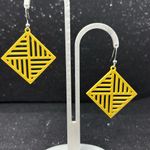 Handmade The Prism Line Yellow Earrings Photo 2
