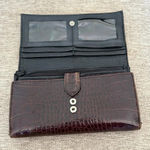 Brighton  BROWN CROC LEATHER FULL WALLET W/HEART/SILVER ADORNMENTS CHECK/CC/BILLS Photo 3
