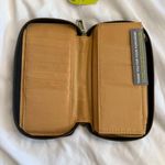 Travelon NWT  RFID Blocking Wristlet Wallet Photo 5