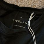 Everlane NWT  xxs black tee Photo 5