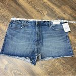 Wrangler NEW  Mid Rise Vintage Denim Jean Shorts Womens 18 Distressed 3” Cut Offs Photo 3