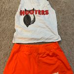 Hooters Outfit Photo 0