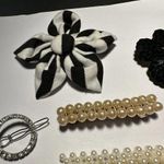 Lot Of 5 Women’s / Girl’s Hair Clip Barrettes / Accessories Photo 4