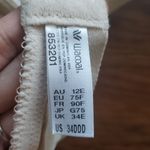 Wacoal  Womens Cream Chic Feminine Classic Floral Lace Overlay Bra Size 34DDD Photo 3