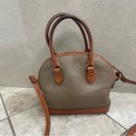 Dooney & Bourke handbag in leather Crossbody Satchel Purse Zip Tote Top Zip VTG Photo 15