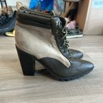 Allure and Grace: Timeless Pointed Photo 3