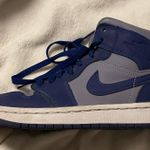 Jordan  Sneakers Photo 0