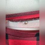 FREE with‎ any purchase! Super Cute Flannel Fall/Winter Shirt Size Medium Red Photo 4