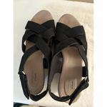 Clarks  Womens Sz 9 Sandals Wedge Ultimate Comfort Collection Black Leather Photo 5