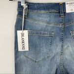BLANK NYC NWT  The Great Jones Distressed Jeans Photo 3