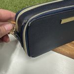 Adrienne Vittadini  Charging Wallet Crossbody RFID Protection NAVY SAFFIANO‎ Photo 10