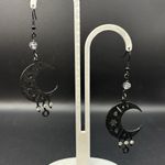 Elegant Black Crescent Moon Earrings Photo 3