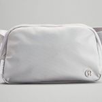 Lululemon Everywhere Belt Bag 1L Photo 2