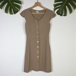 Aritzia Wilfred Capulet Cap Sleeve Button Front Dress in Beige Photo 3