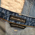 Abercrombie & Fitch  Signature Girlfriend Jeans High‎ Waisted Raw Distressed 27 Photo 3