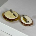 Lot of 2 vintage acrylic maple leaf brooches Red Photo 1