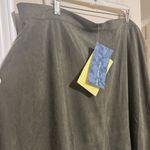 Susan Graver NWT  Skirt Olive green flare knee length microsuede Plus sz 3X Photo 1