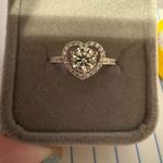Elegant moissanite round 1 carat Heart Photo 0