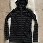 Lululemon Stride Jacket Women 6 Black Gray Striped Hoodie Thumbholes Full Zip Photo 4