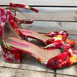 Betsey Johnson Fay Pink Floral Satin Knotted Block Heel Wedding Party 6.5 Photo 2